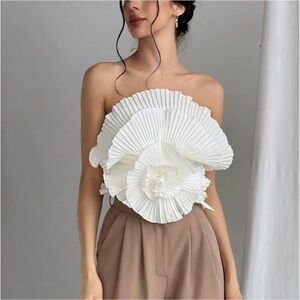 Exaggerated 3d Flower Design Cropped Camisole Top